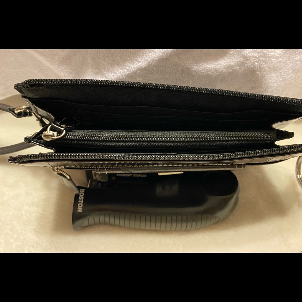 Wristlet - Picture 3 of 4